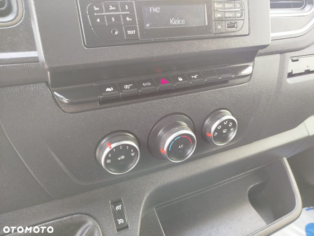 Renault Master - 15