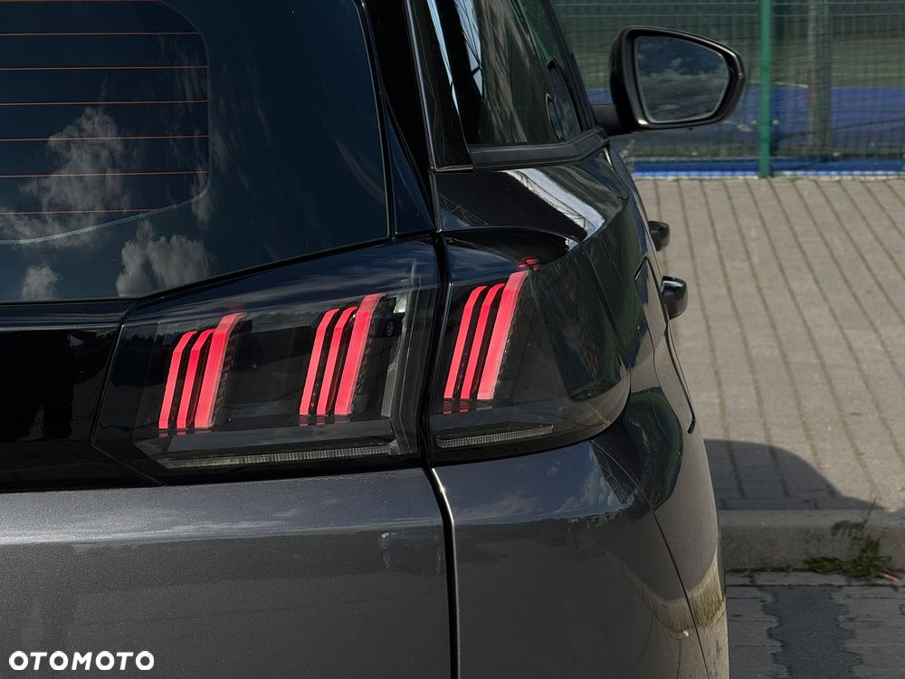 Peugeot 5008 PureTech 130 EAT8 Stop & Start Roadtrip - 23