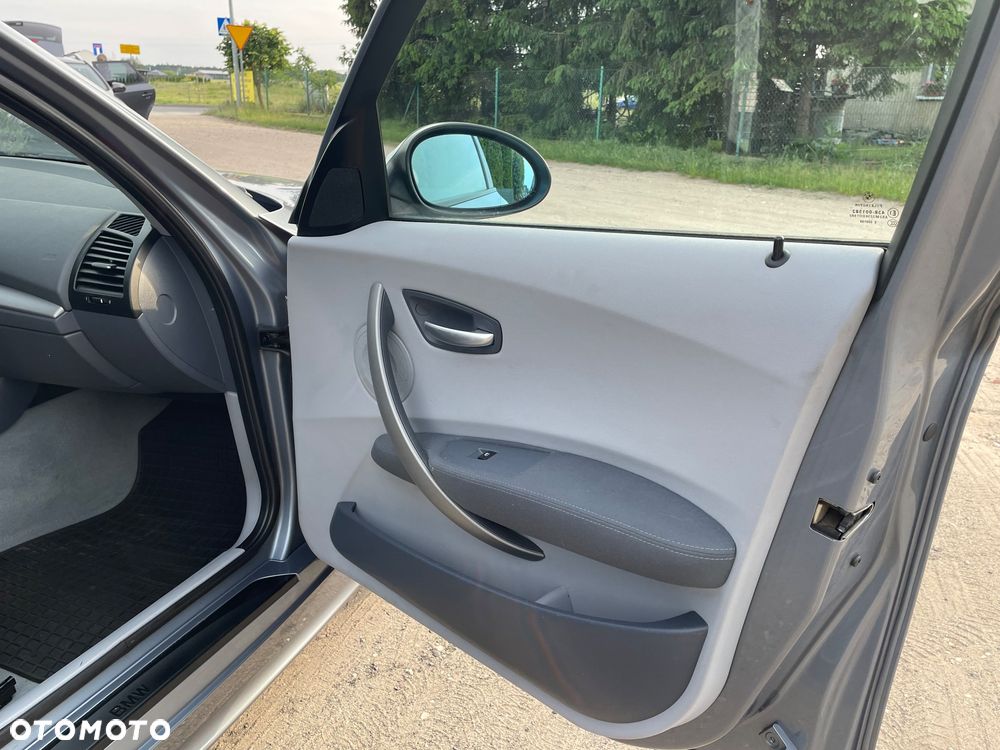 BMW Seria 1 118d - 10
