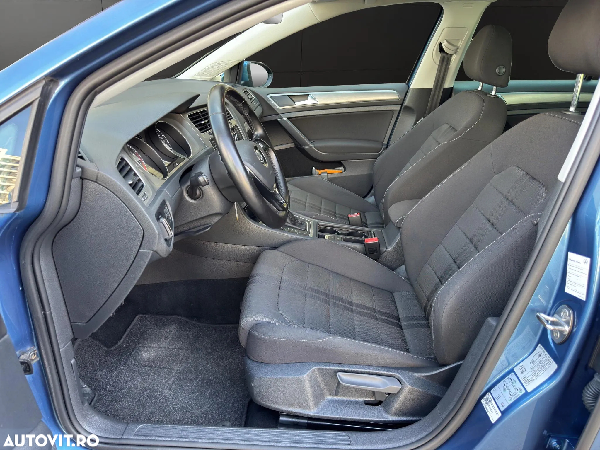 Volkswagen Golf 1.0 TSI BlueMotion DSG Comfortline - 5