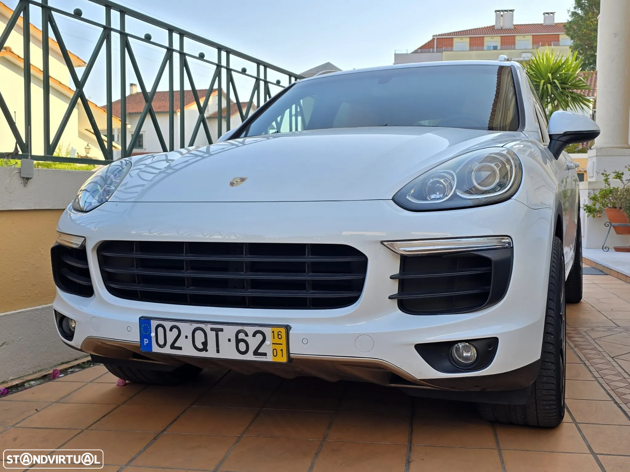 Porsche Cayenne S E-Hybrid - 2