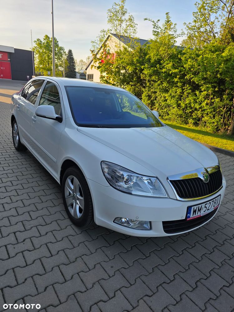 Skoda Octavia 1.6 Elegance EU5 - 10