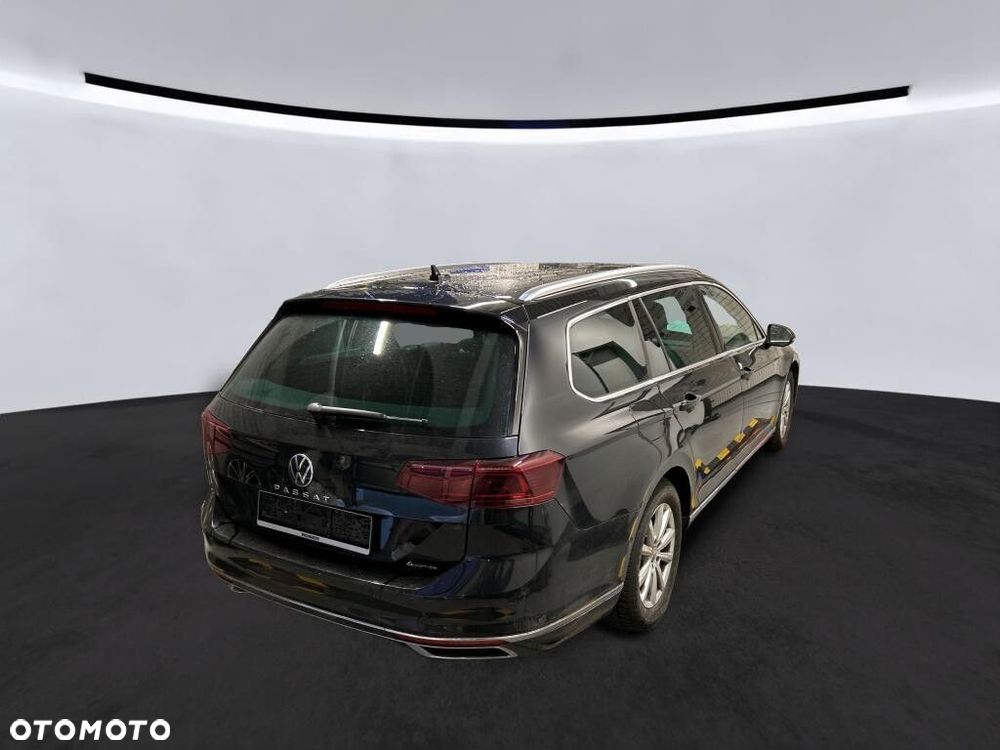 Volkswagen Passat Variant - 3