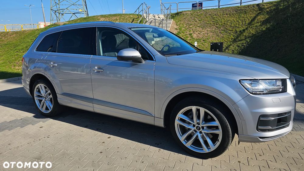 Audi Q7 3.0 TFSI Quattro Tiptr - 8