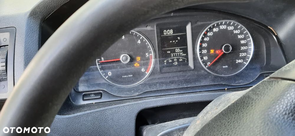 Volkswagen t5 2.0 tdi - 11