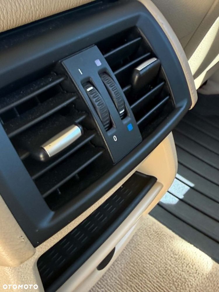 BMW X3 xDrive20d - 10