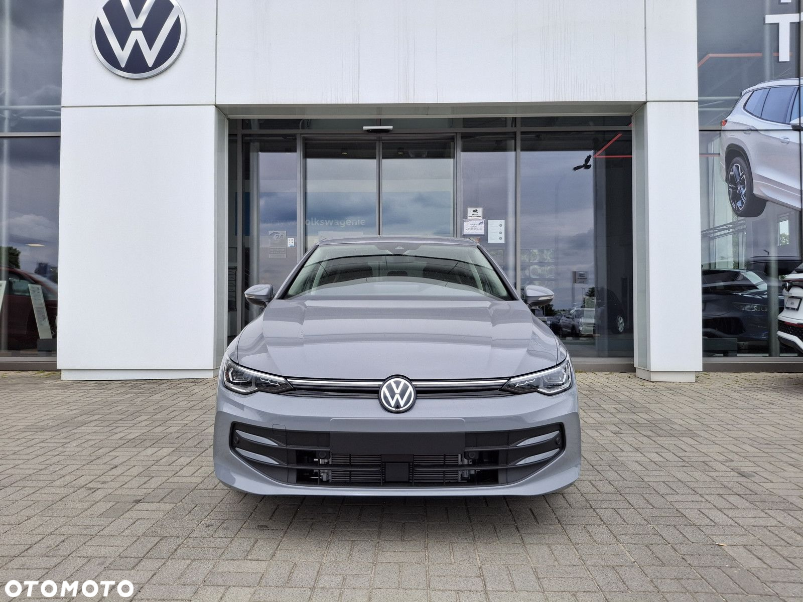 Volkswagen Golf - 2
