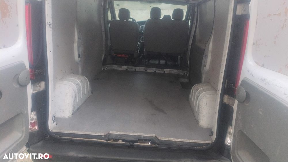 Opel Vivaro - 5