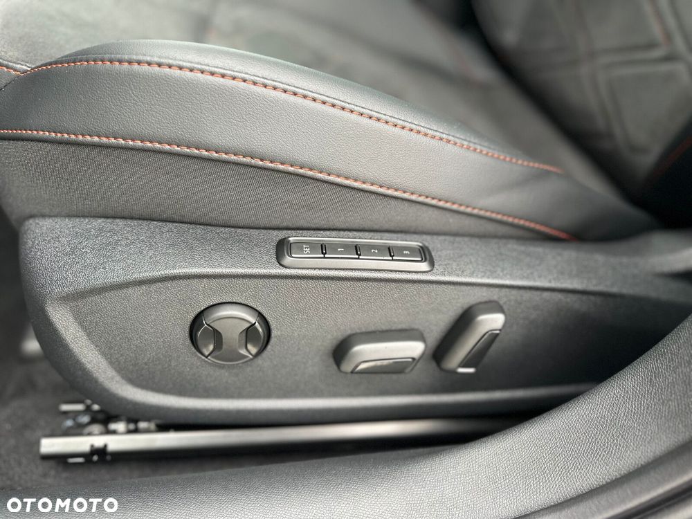 Seat Leon 1.5 eTSI FR DSG - 19