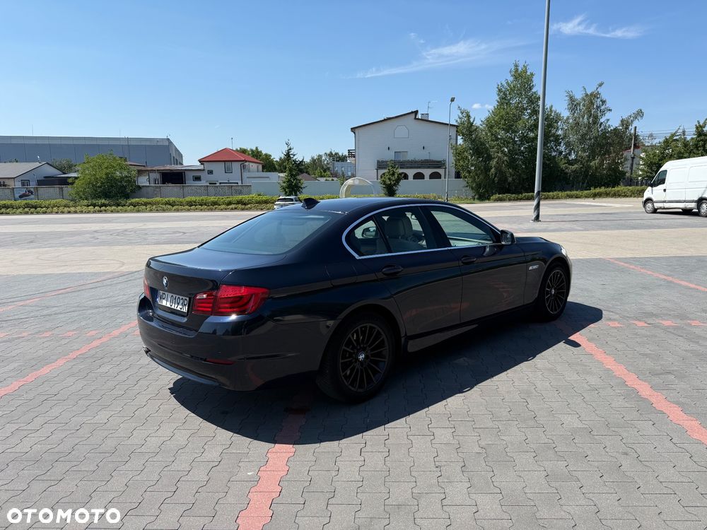 BMW Seria 5 520d - 6
