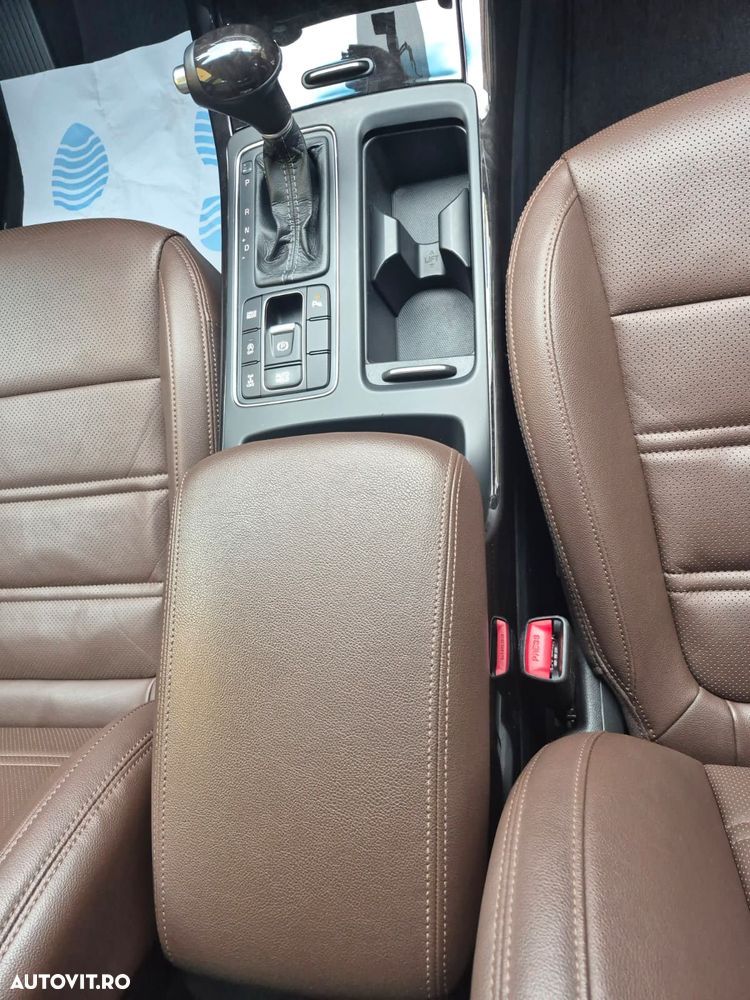 Kia Sorento 2.0 DSL 6AT 4x4 Cosmo - 28