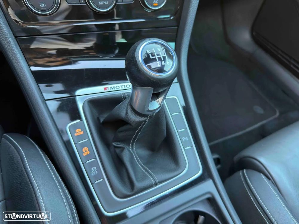 VW Golf R 4Motion (BlueMotion ) - 8