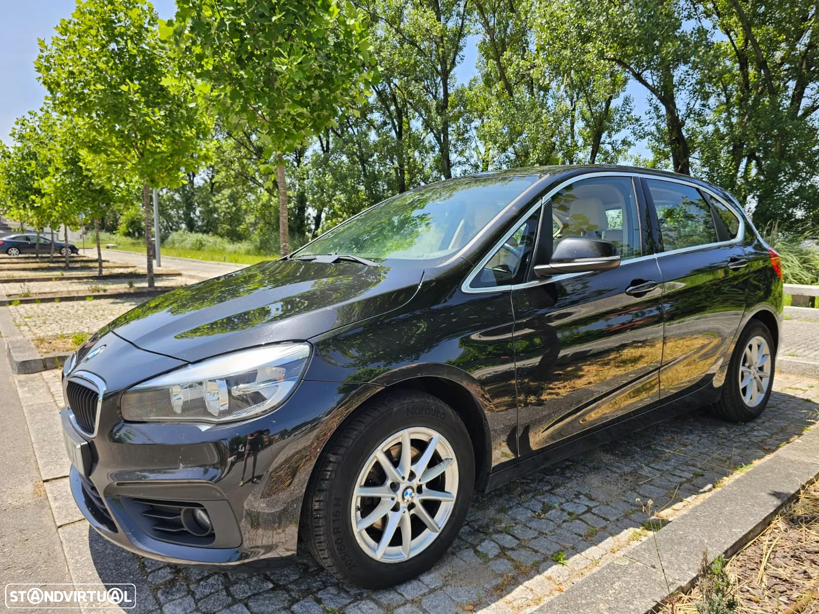 BMW 216 Active Tourer d Line Luxury - 6