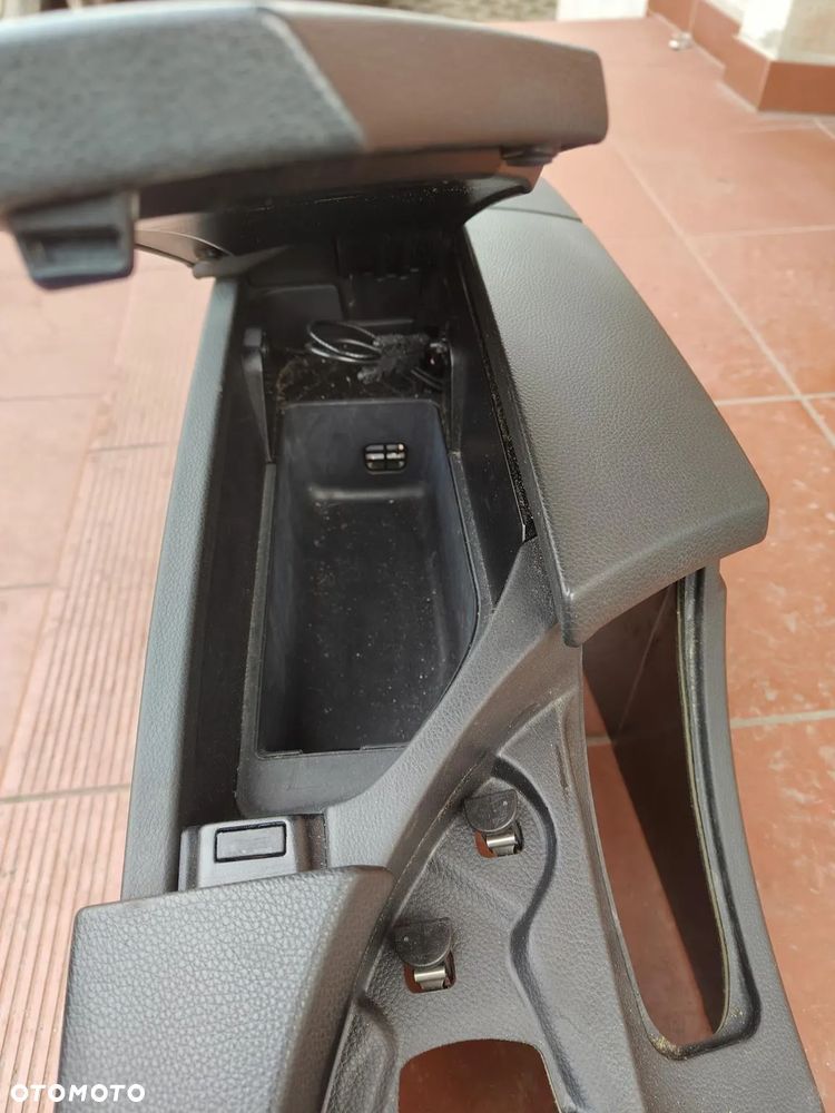 BMW 5 E60 e61 Podłokietnik CZARNY Europa Idealny - 7