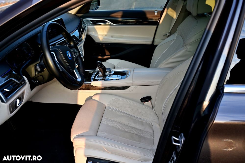 BMW Seria 7 745Le - 14
