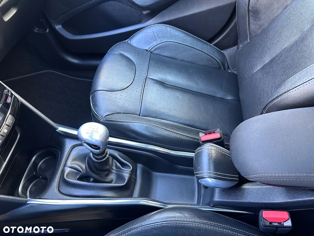 Peugeot 2008 BlueHDi FAP 120 STOP & START Crossway - 32