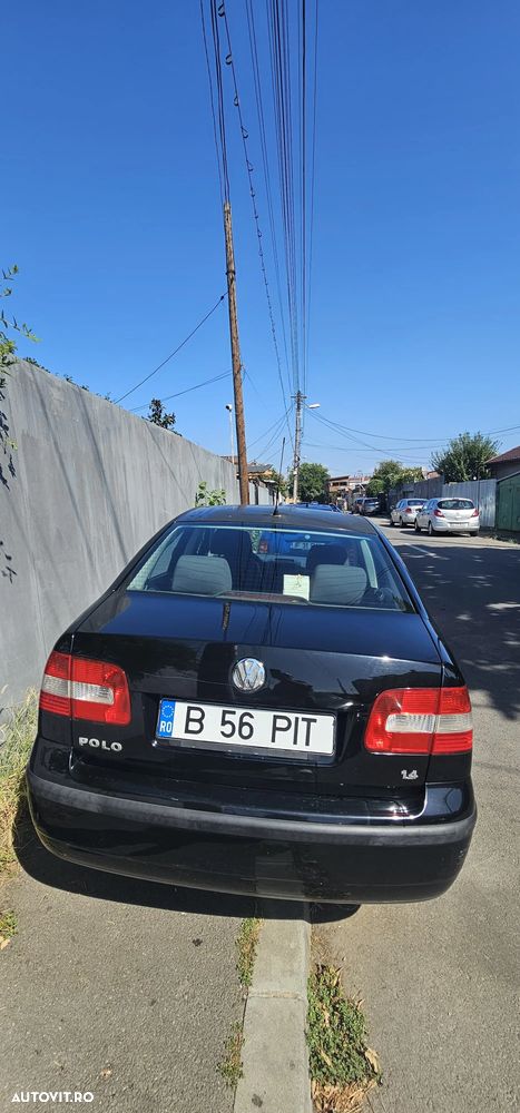 Volkswagen Polo - 2