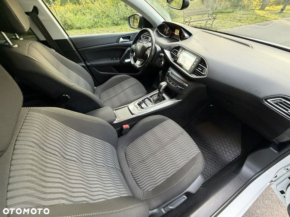 Peugeot 308 - 30
