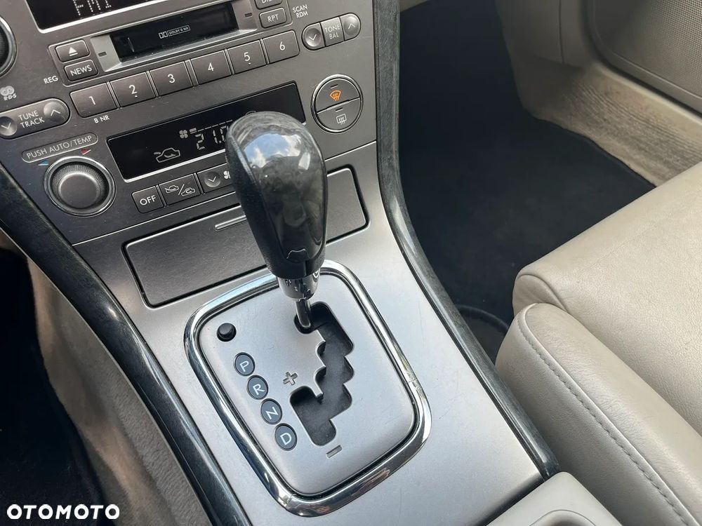 Subaru Outback - 16