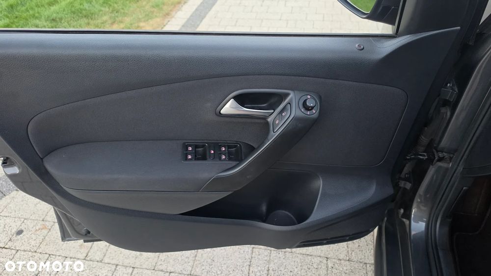 Volkswagen Polo 1.6 TDI DPF Highline - 10