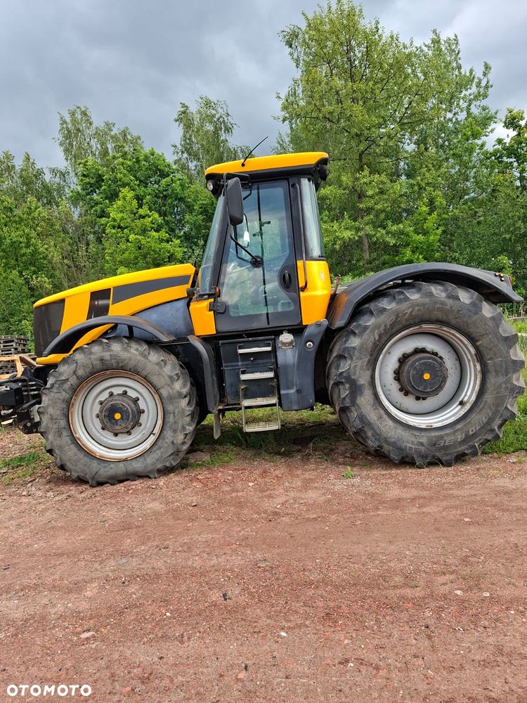 JCB Fastrack 8250 - 2