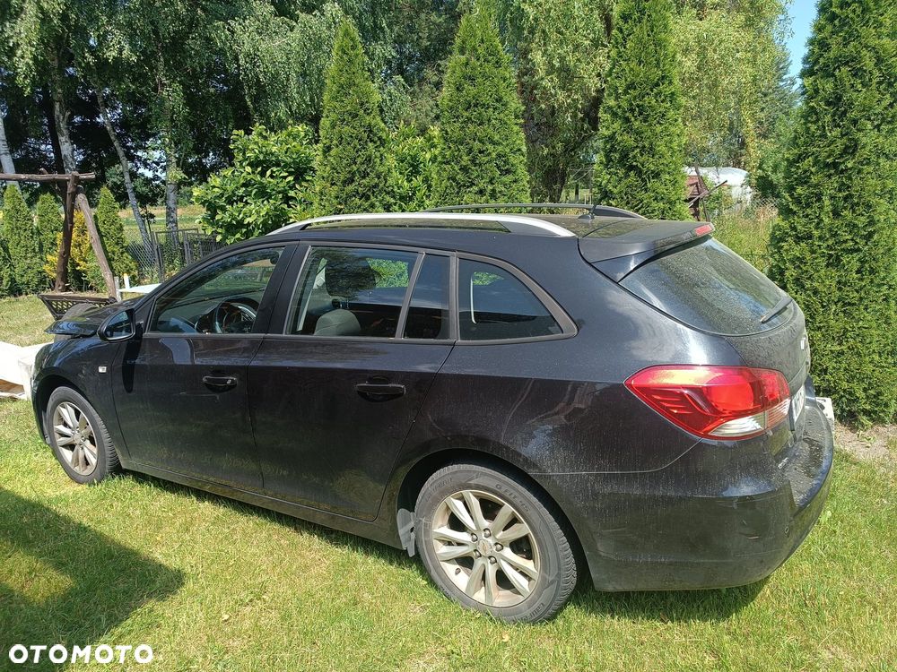 Chevrolet Cruze 1.6 LT - 4