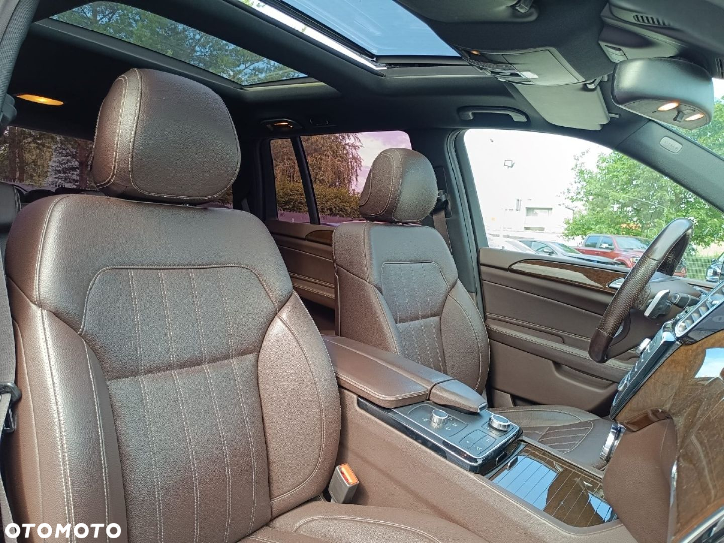 Mercedes-Benz GLS - 8