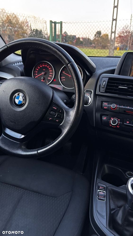BMW Seria 1 116d - 22