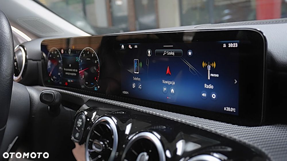 Mercedes-Benz CLA 200 7G-DCT - 16