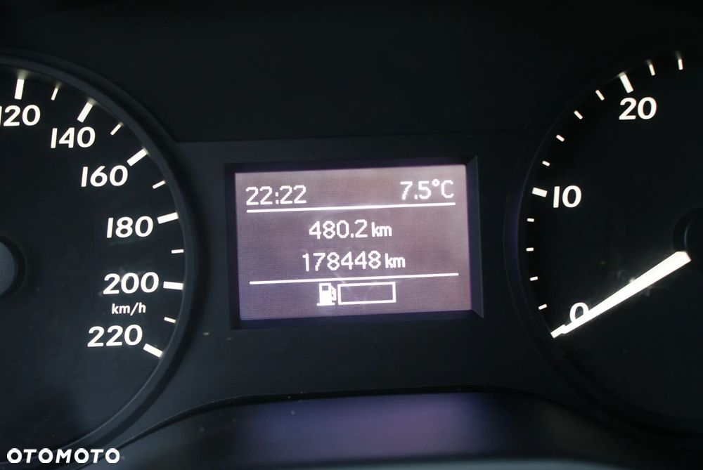 Mercedes-Benz Vito - 12