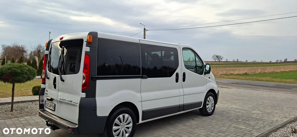 Opel Vivaro - 9