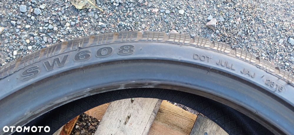 GOODRIDE 225/35R19 88V , pojedyńcza używana opona zimowa. - 4