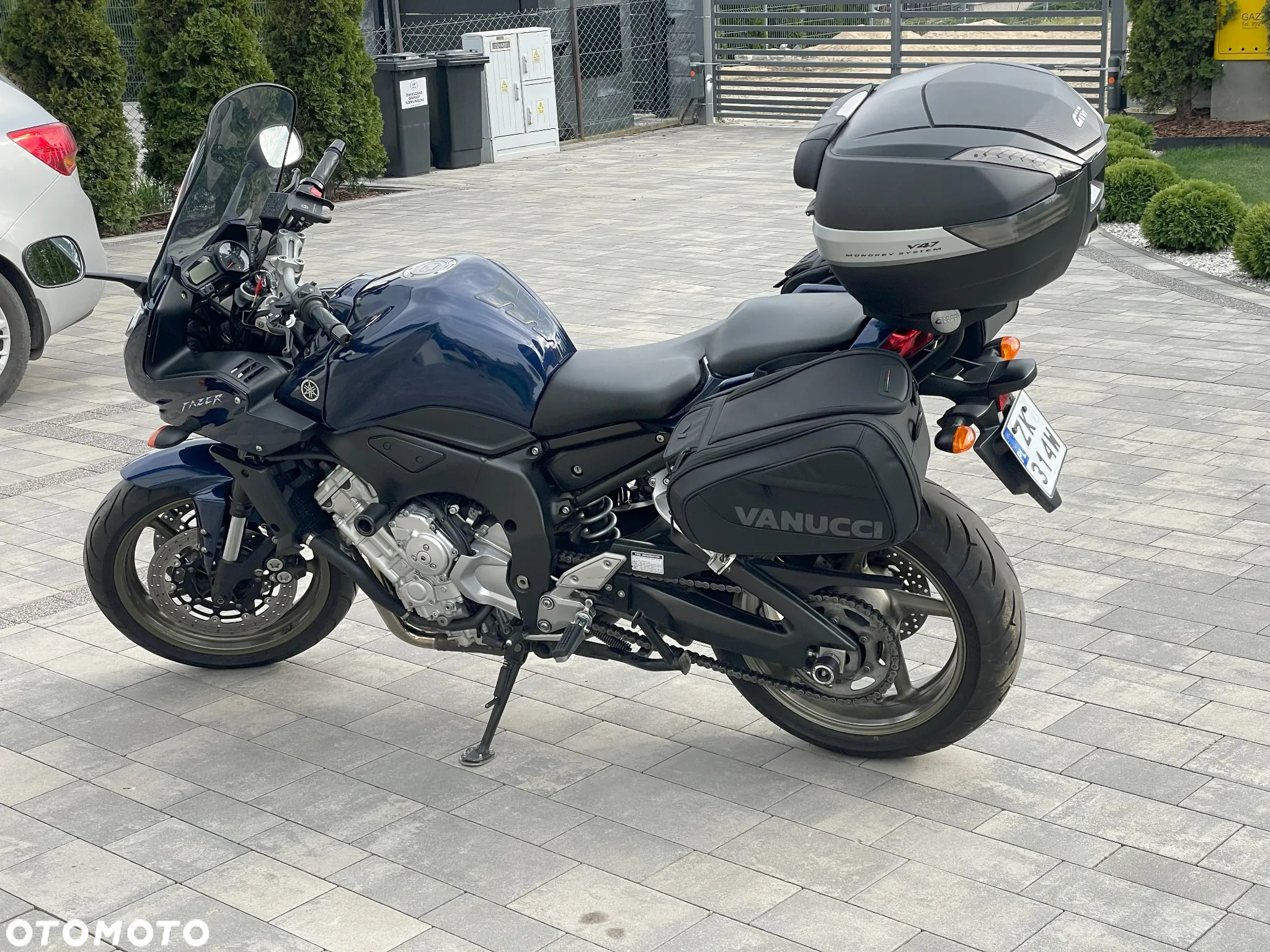 Yamaha FZ - 4