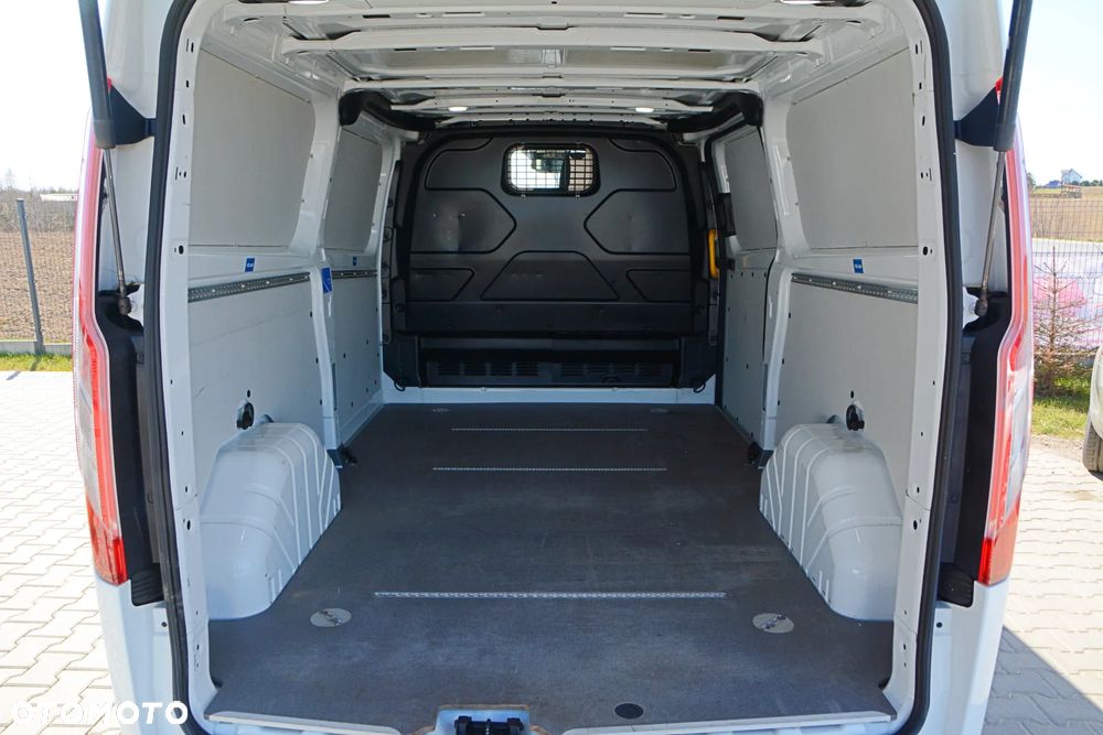Ford Transit Custom - 10