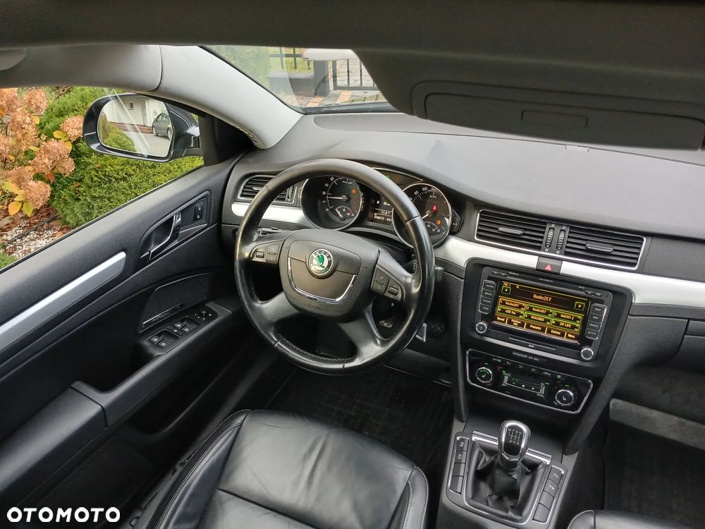 Skoda Superb 2.0 TDI Exclusive - 21