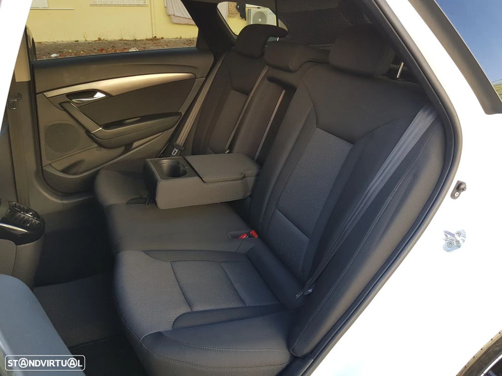 Hyundai i40 SW 1.7 CRDi Blue Comfort - 35