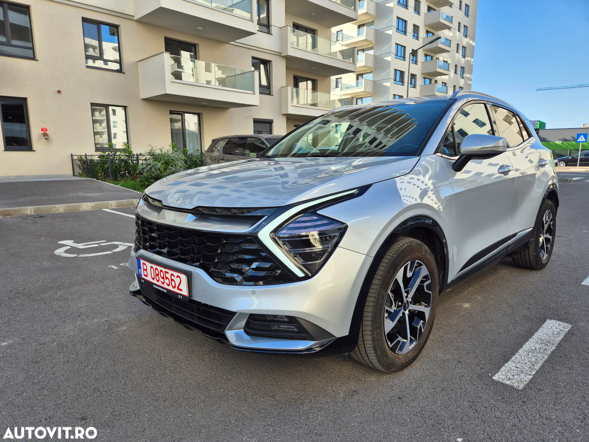 Kia Sportage 1.6 T-GDI HEV 6AT 4x2 Style - 2