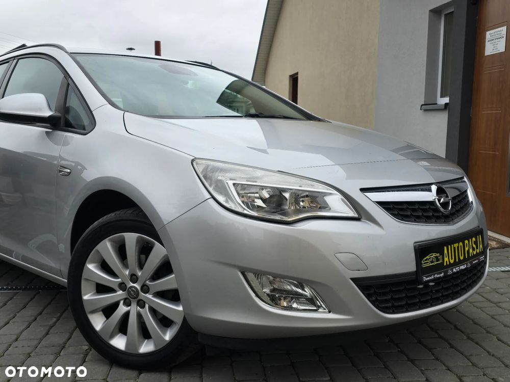 Opel Astra 1.4 Turbo Cosmo - 2