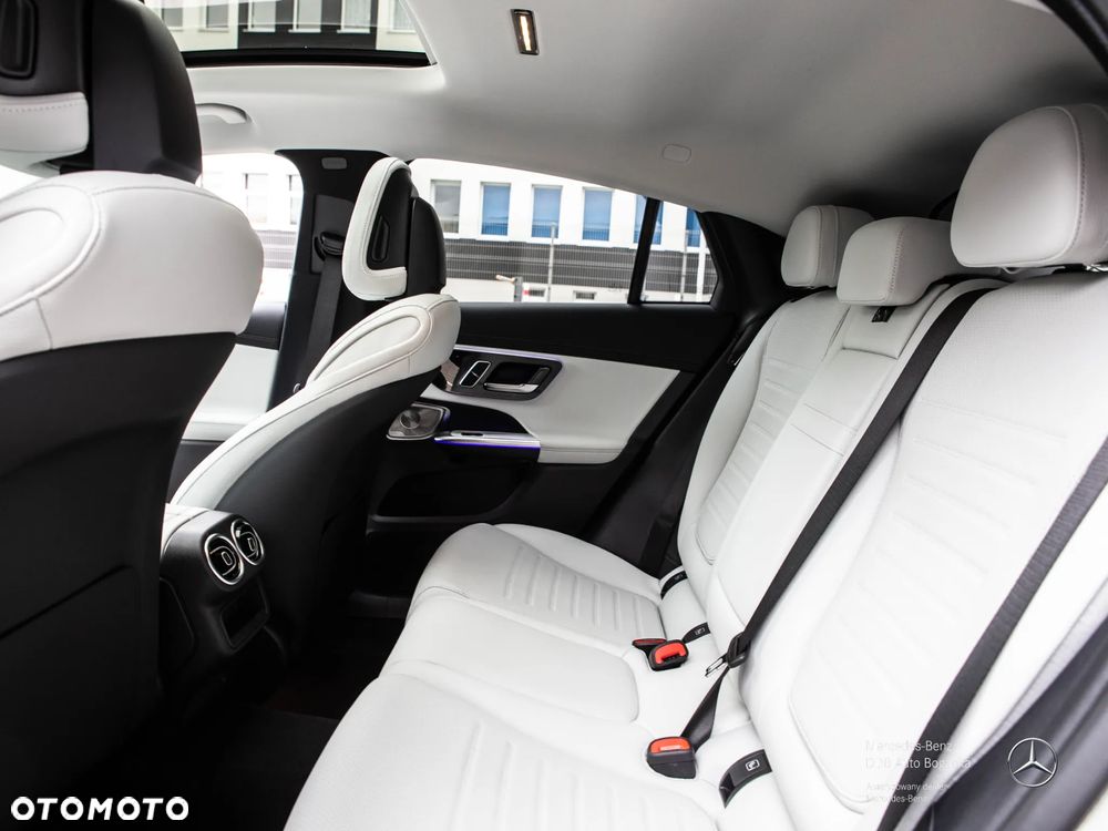 Mercedes-Benz GLC 220 d mHEV 4-Matic AMG Line - 11
