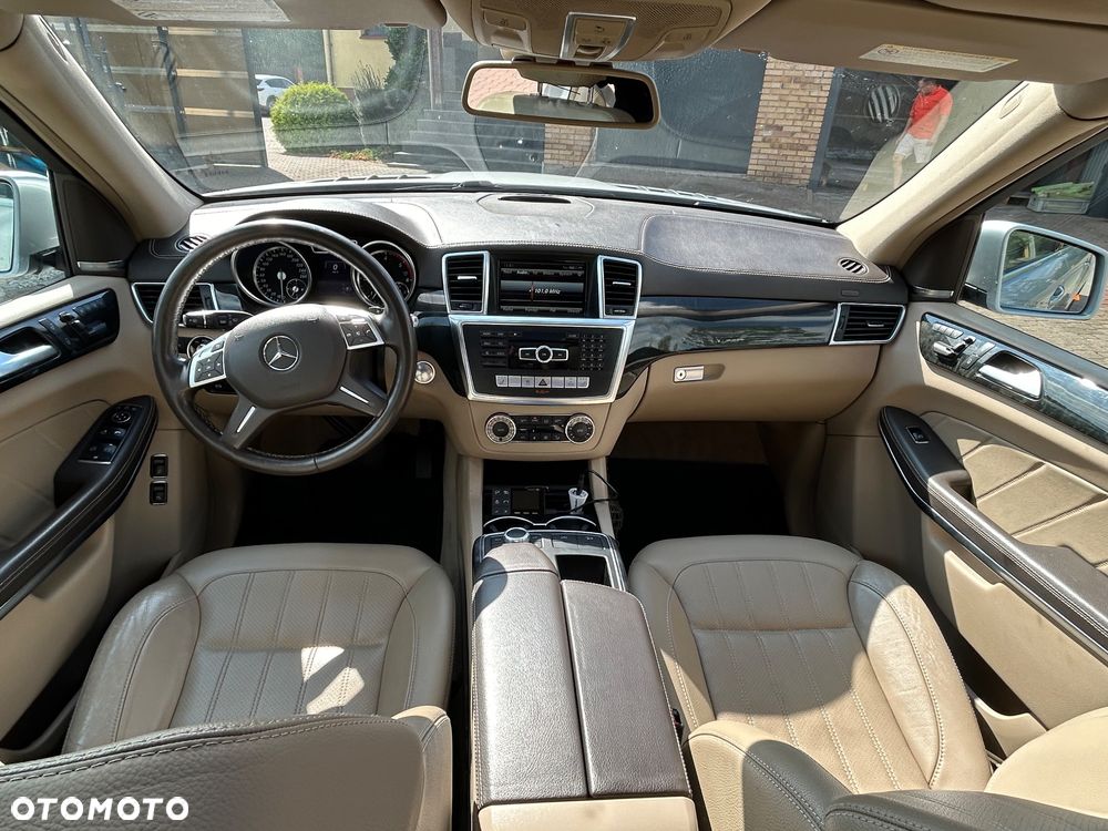 Mercedes-Benz GL 350 BlueTec 4-Matic - 9