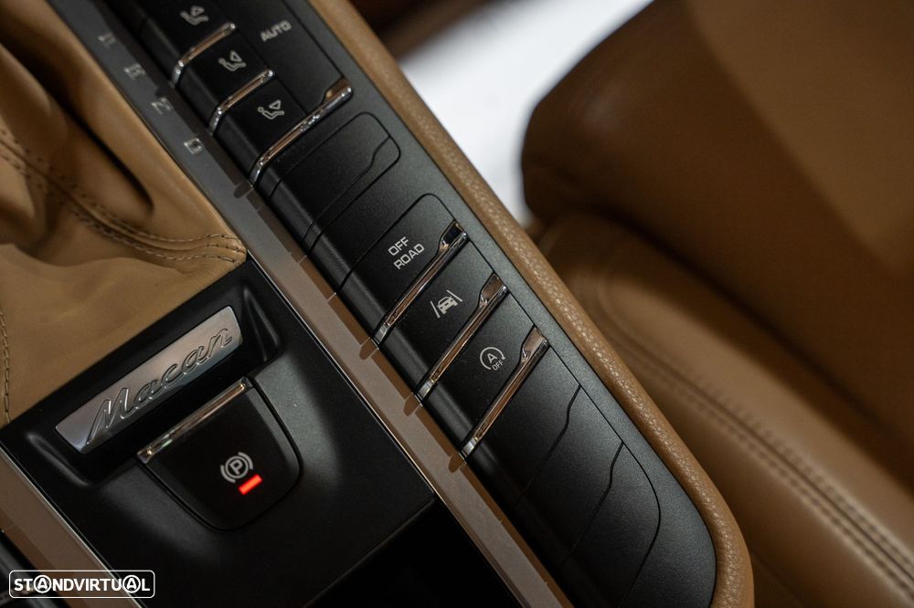 Porsche Macan S - 37