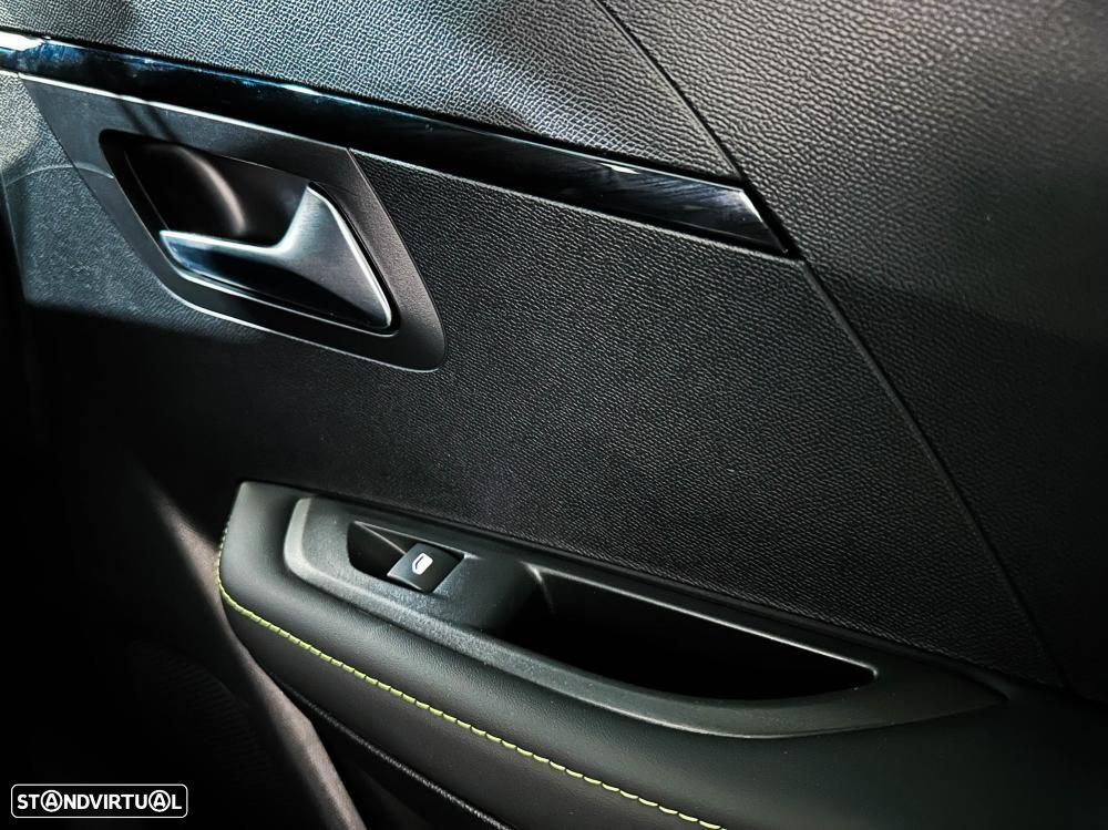 Peugeot e-208 50 kWh GT Pack - 26