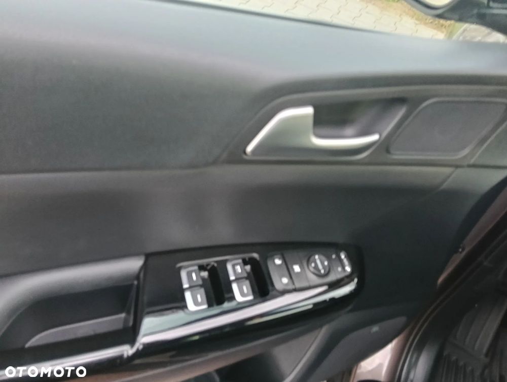 Kia Sportage 1.6 GDI 2WD DREAM-TEAM EDITION - 12