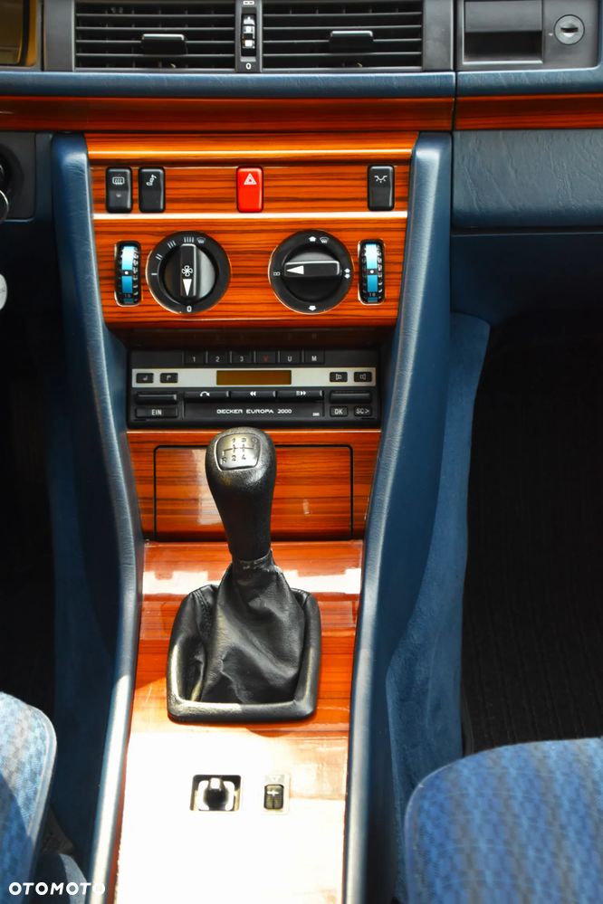 Mercedes-Benz Klasa E - 20