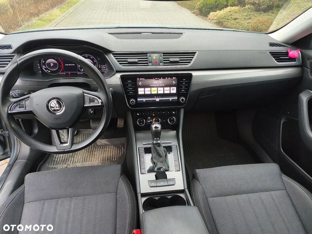 Skoda Superb 2.0 TDI SCR Style DSG - 3