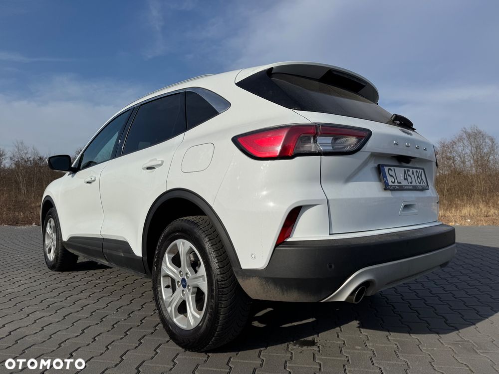 Ford Kuga 2.5 FHEV FWD Titanium - 18