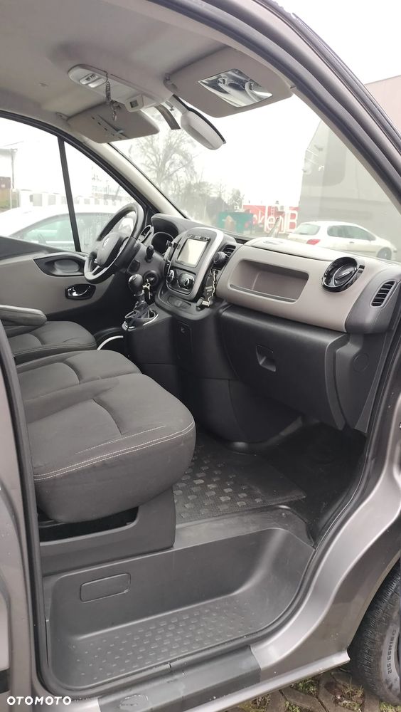 Renault Trafic - 11
