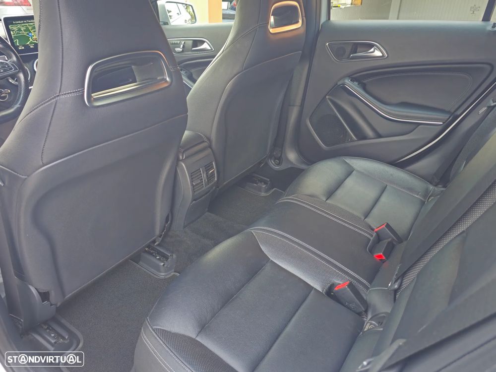 Mercedes-Benz A 200 CDi BE AMG Line Aut. - 12