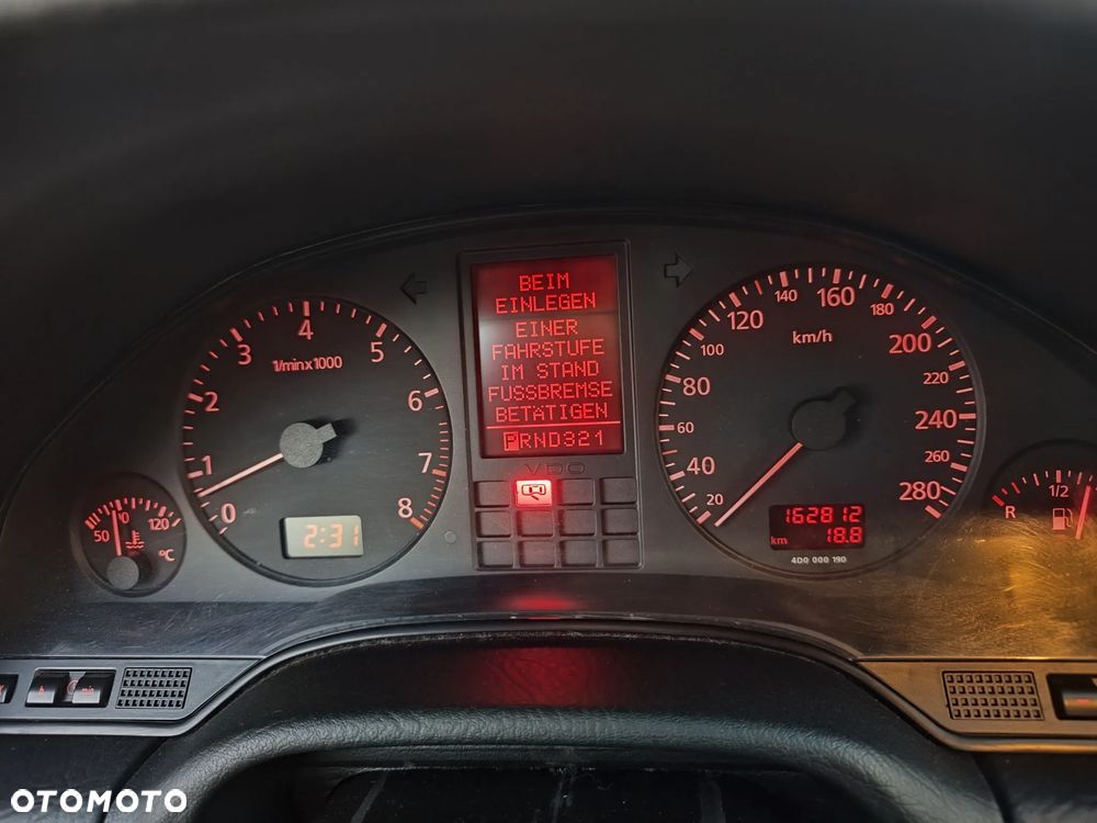 Audi A8 - 10