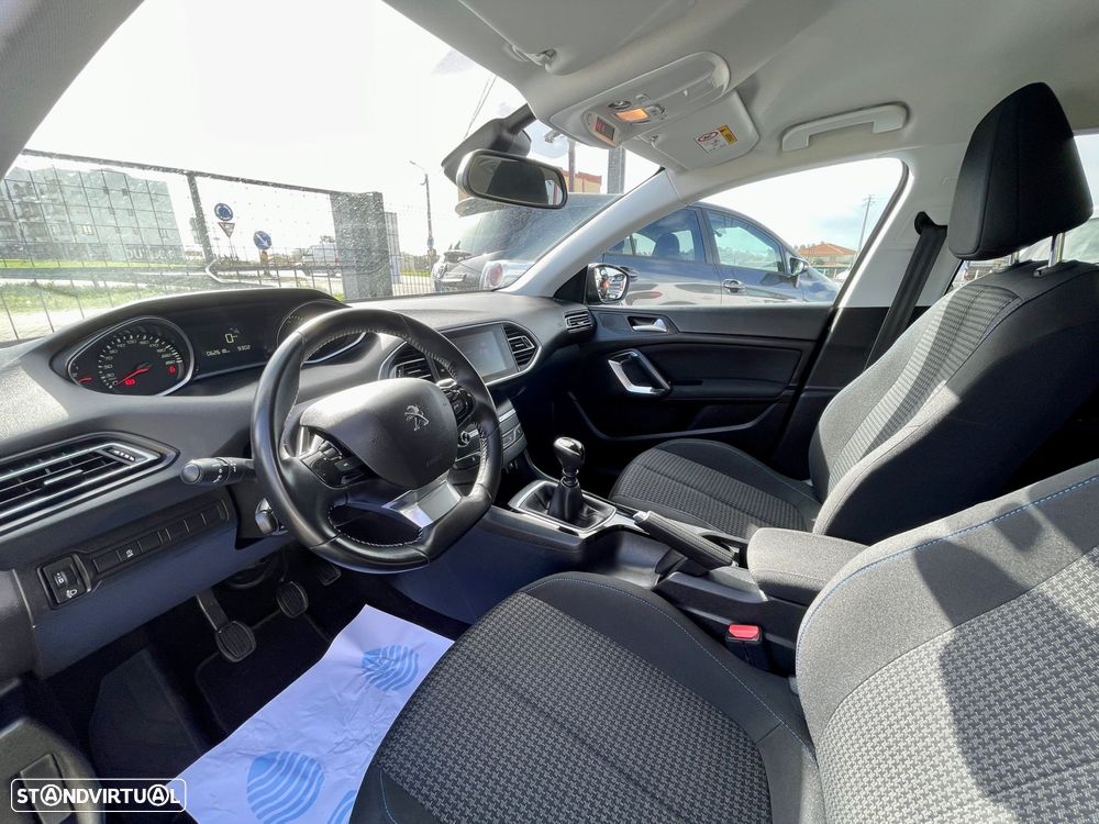 Peugeot 308 1.2 PureTech Style - 9